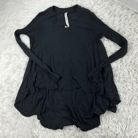 Lululemon Dare to Drape Long Sleeve Black - Picture 1 of 5